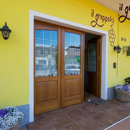 B&B Il Grappolo Foresteria Lombarda Сирмионе Экстерьер фото